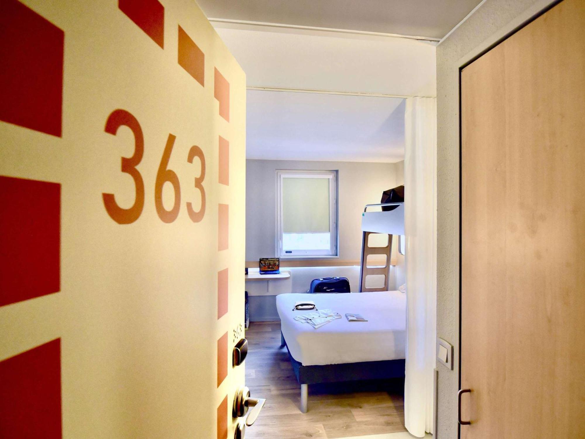 Ibis Budget Nantes Reze Aeroport מראה חיצוני תמונה