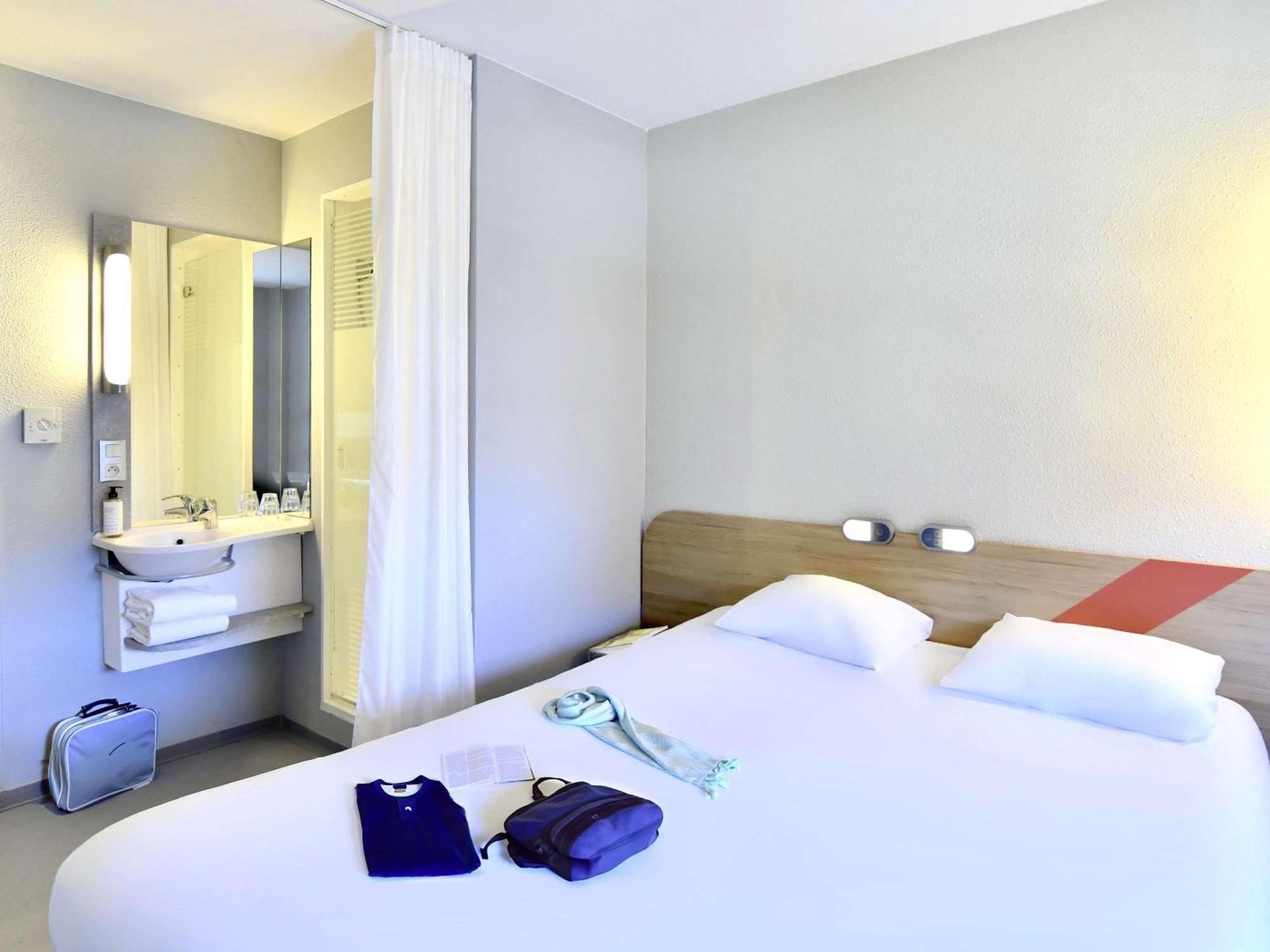 Ibis Budget Nantes Reze Aeroport מראה חיצוני תמונה