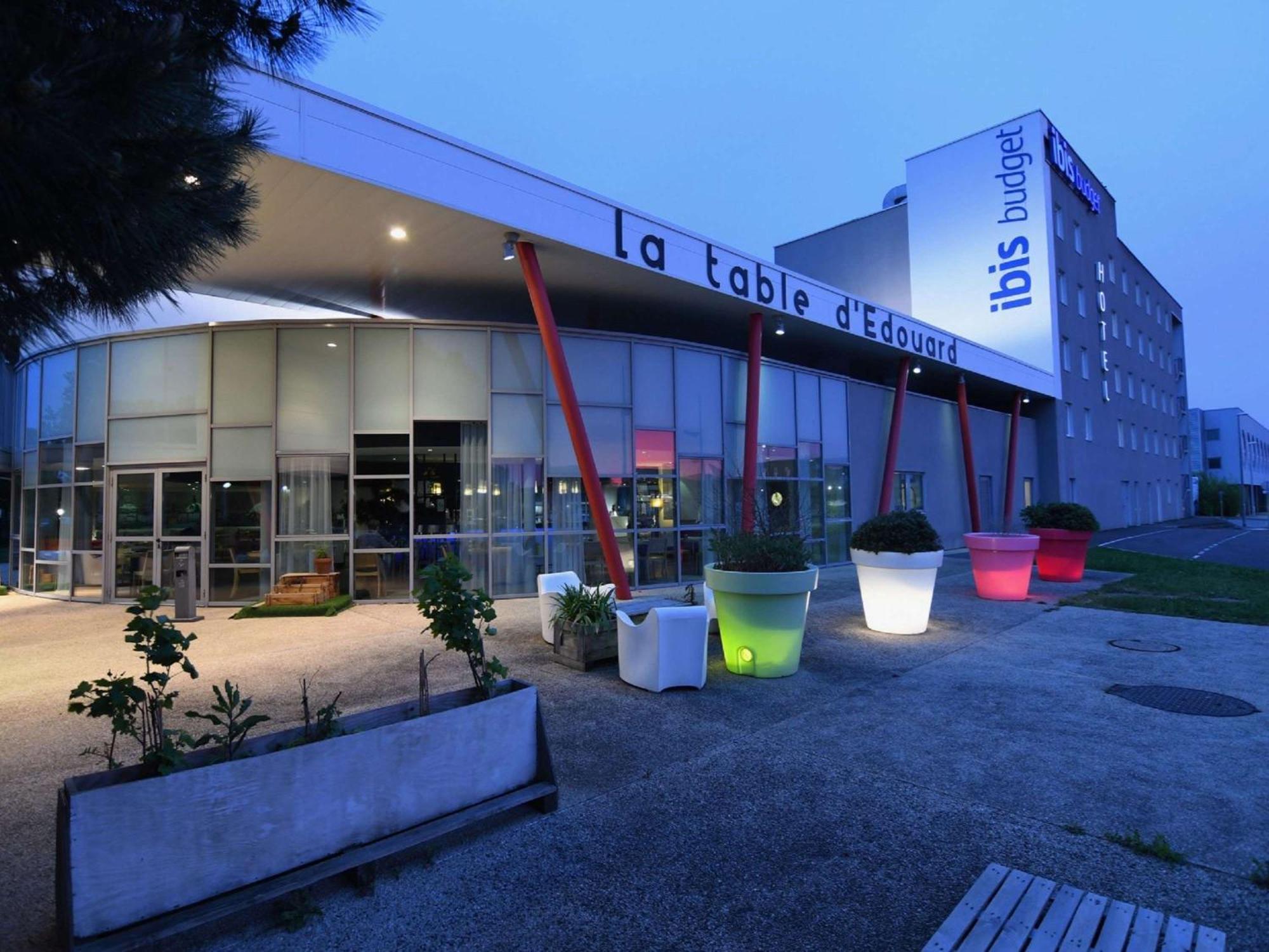 Ibis Budget Nantes Reze Aeroport מראה חיצוני תמונה